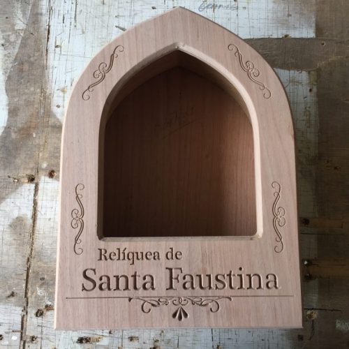 Relicário em Madeira (3)